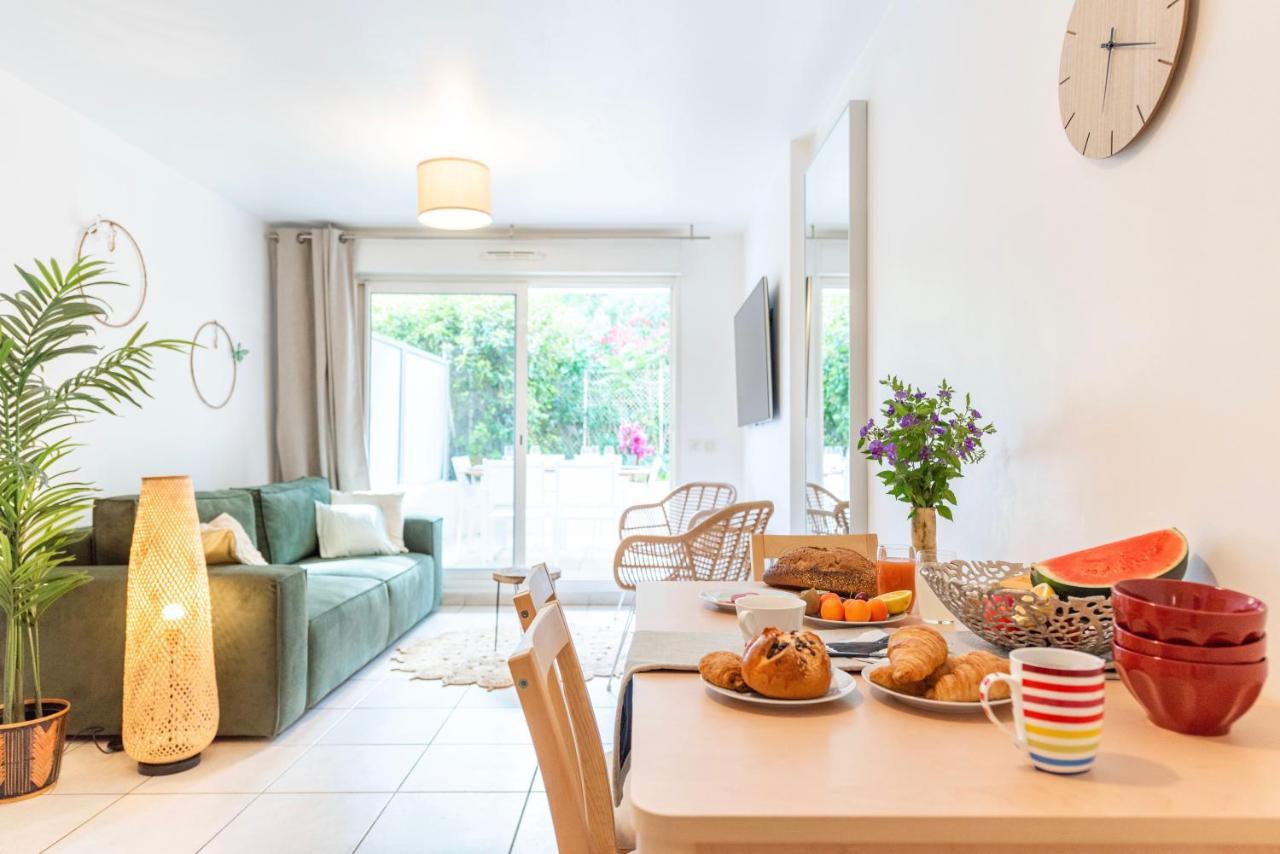 Bao Location: Tranquil Garden Retreat with Private Parking Apartment Toulon Exterior photo